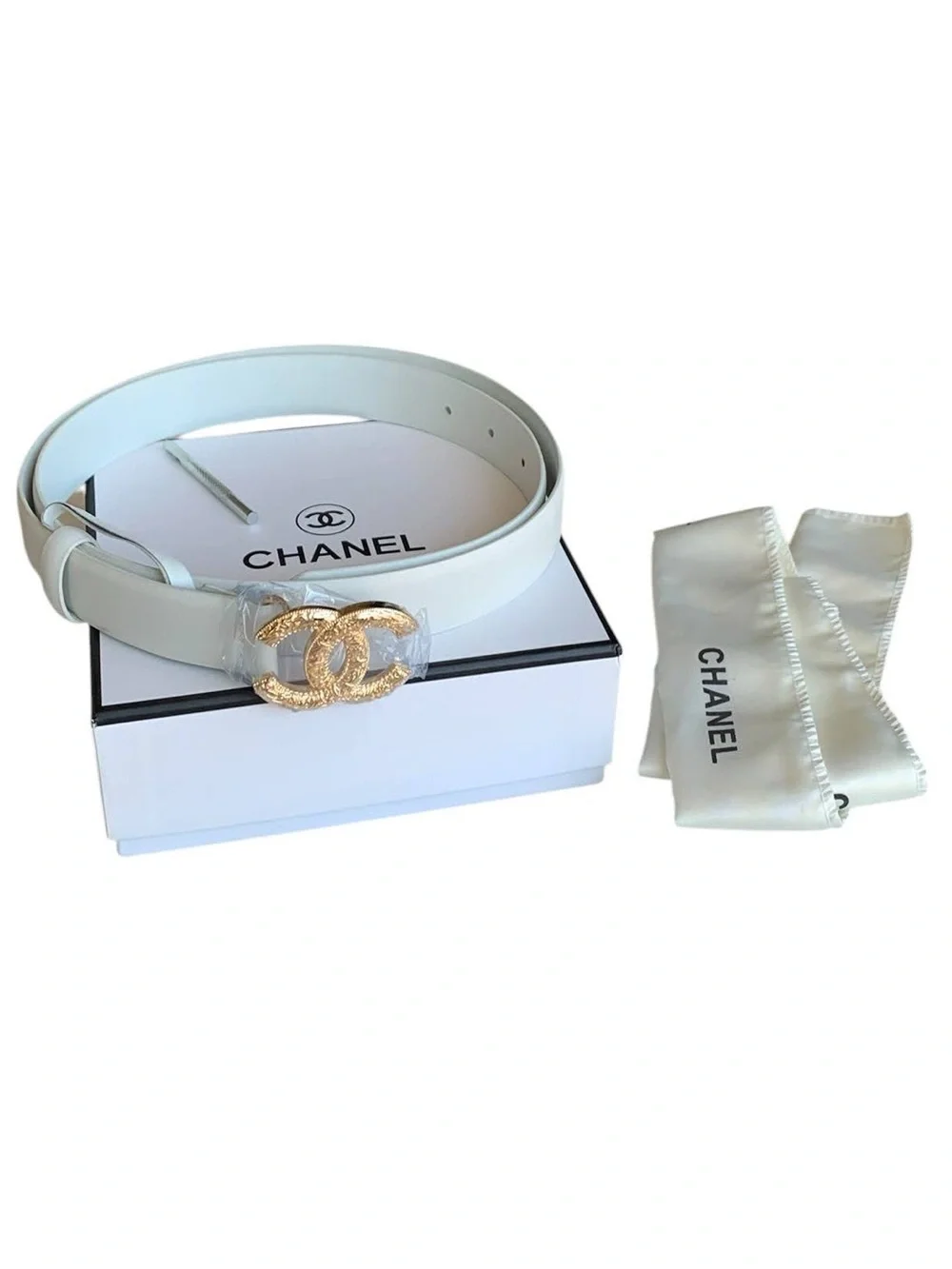 🤍 White Leather Belt with Gold-Tone logo Buckle 🤍